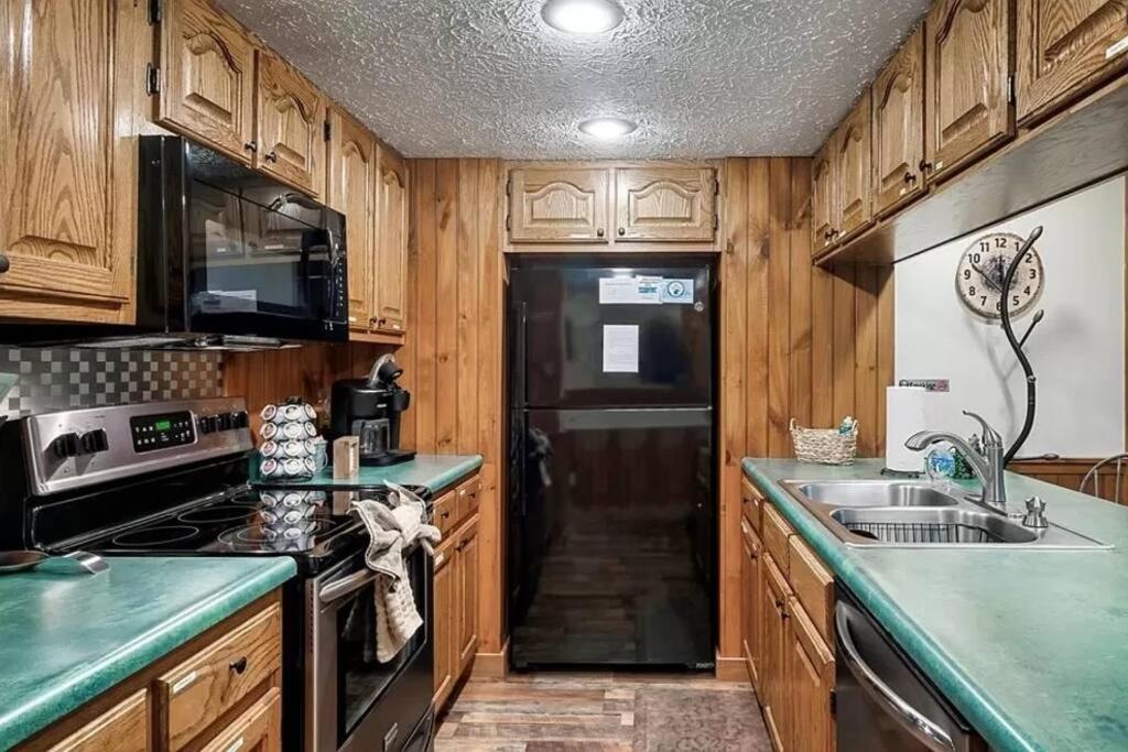 Beary Peaceful Smokies Retreat: Hot-Tub & Pools Villa พิเจนฟอร์จ ภายนอก รูปภาพ