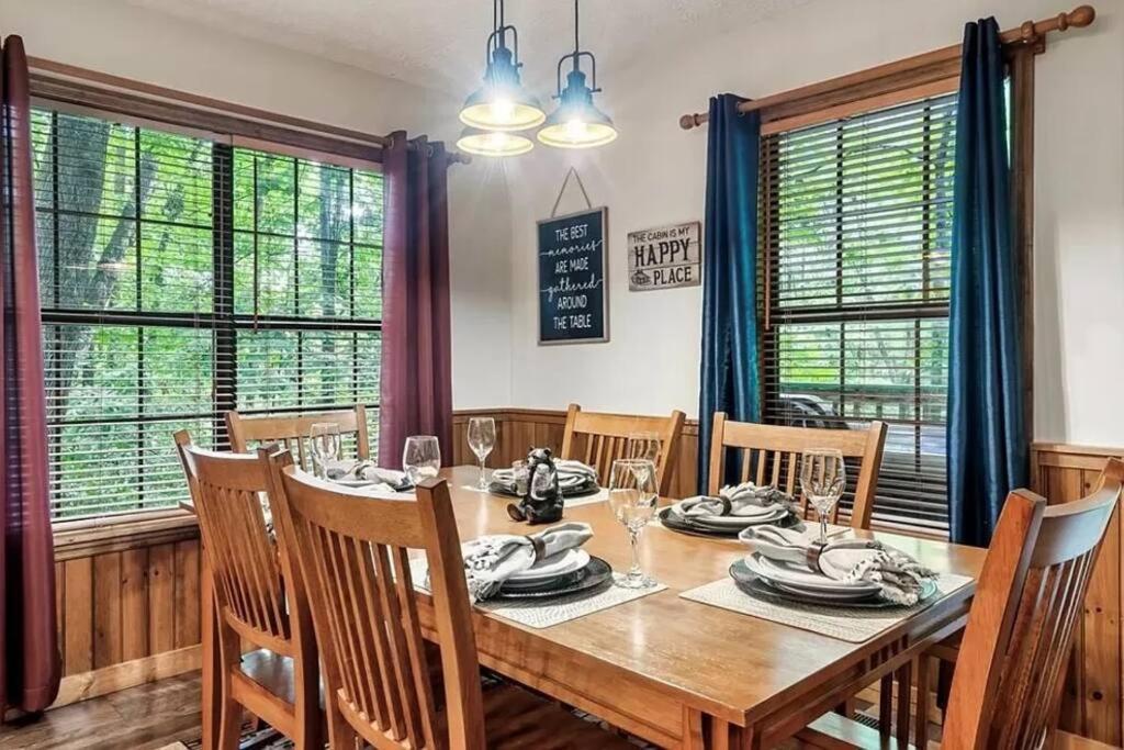 Beary Peaceful Smokies Retreat: Hot-Tub & Pools Villa พิเจนฟอร์จ ภายนอก รูปภาพ