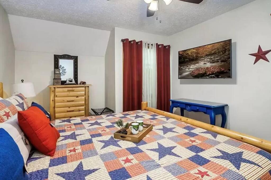 Beary Peaceful Smokies Retreat: Hot-Tub & Pools Villa พิเจนฟอร์จ ภายนอก รูปภาพ